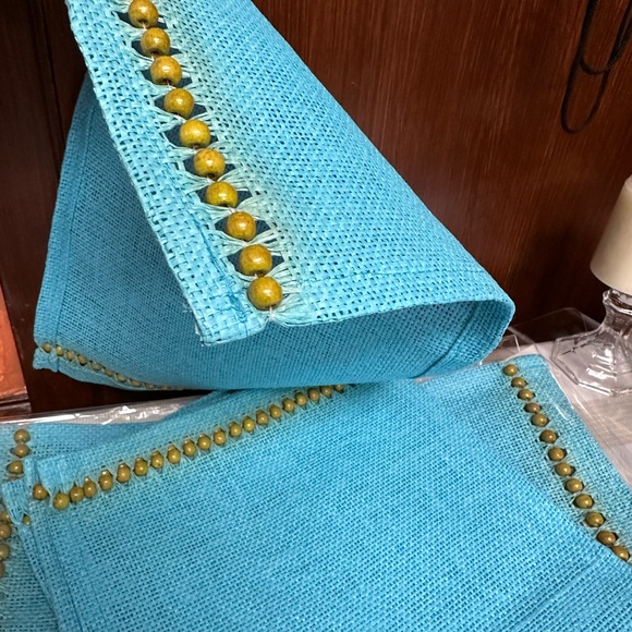 Celebrating Home woven paper and wood beads kitchen placemats - Picture 4 of 13